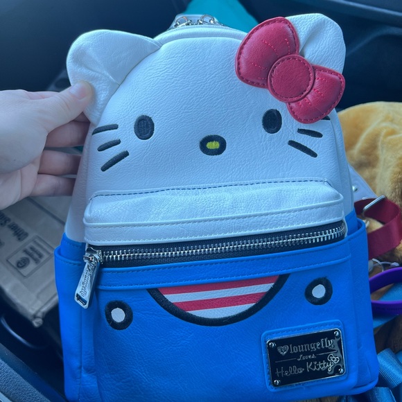Hello Kitty OG heart logo loungefly main image 4